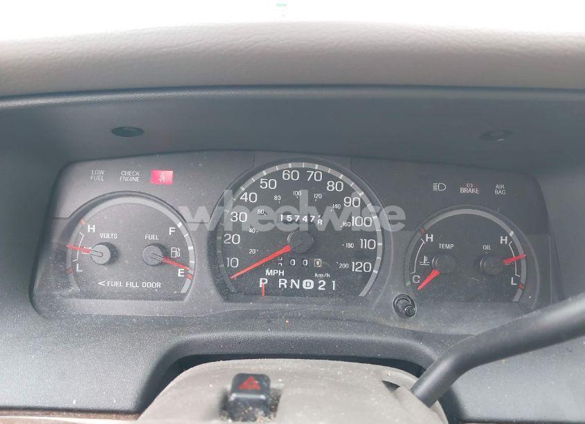 Photo 7 of 2002 Ford Crown VICTORIA STANDARD (VIN 2FAFP73W72X106096)