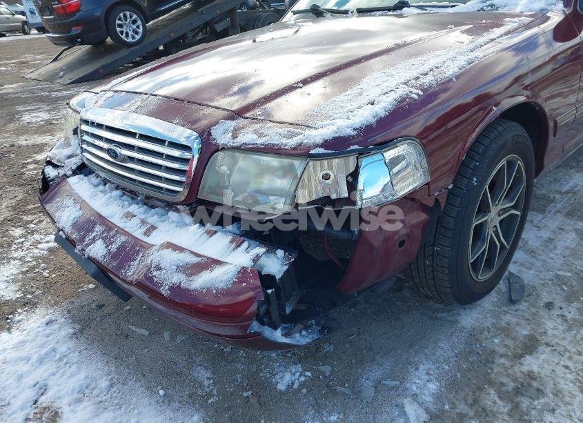 Photo 12 of 2004 Ford Crown VICTORIA STANDARD (VIN 2FAFP73W74X150232)