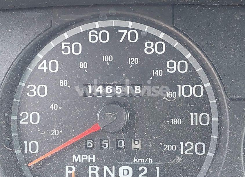 Photo 7 of 2004 Ford Crown VICTORIA STANDARD (VIN 2FAFP73W74X150232)