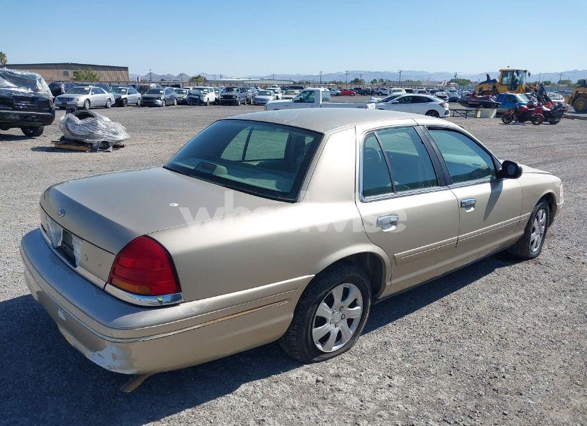 Photo 4 of 1999 Ford Crown VICTORIA (VIN 2FAFP73W7XX179492)