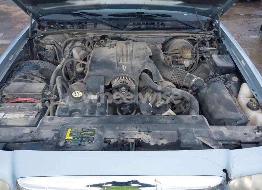 Photo 10 of 2003 Ford Crown VICTORIA STANDARD (VIN 2FAFP73W83X154921)