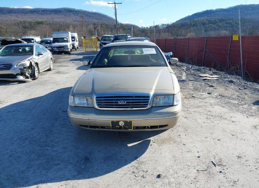 Photo 12 of 1999 Ford Crown VICTORIA (VIN 2FAFP73W8XX127305)