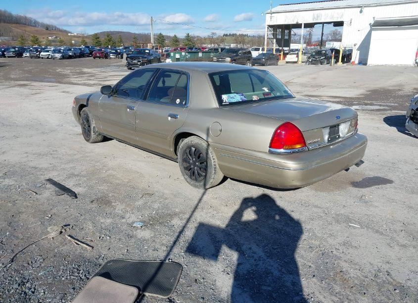 Photo 3 of 1999 Ford Crown VICTORIA (VIN 2FAFP73W8XX127305)