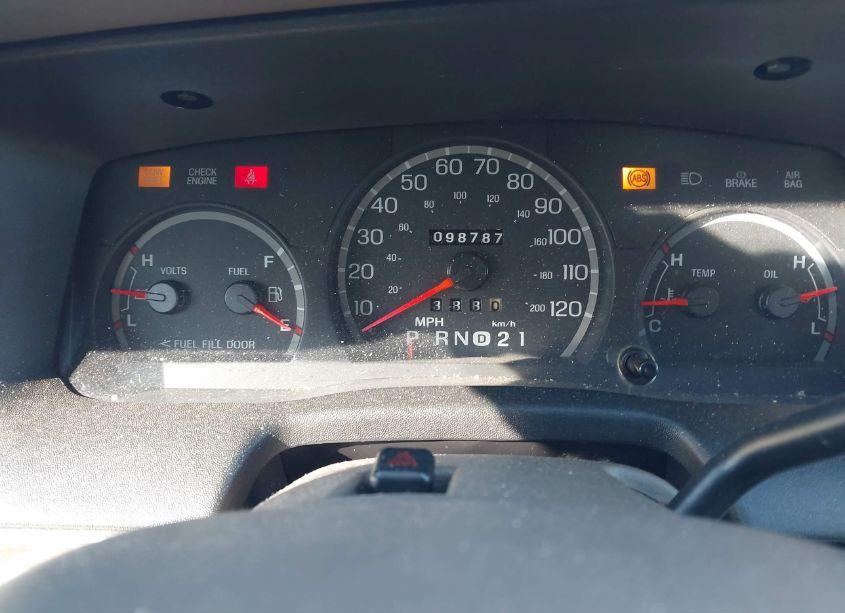 Photo 7 of 1999 Ford Crown VICTORIA (VIN 2FAFP73W8XX127305)