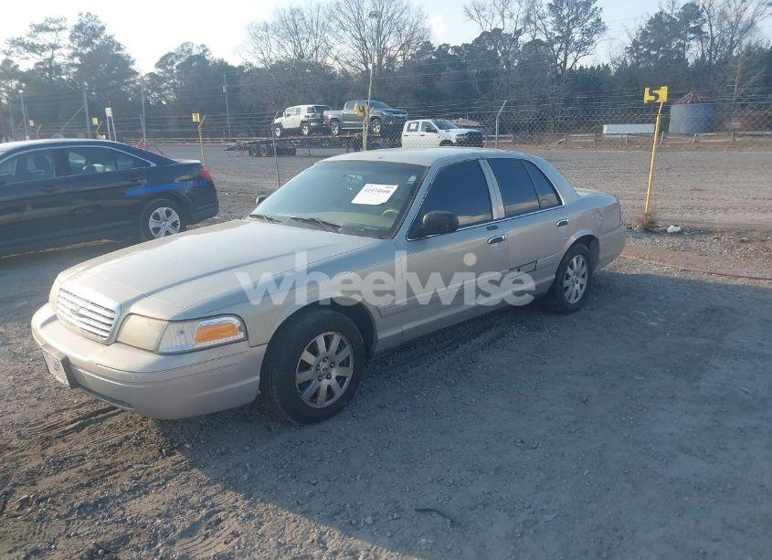 Photo 2 of 2007 Ford Crown VICTORIA LX (VIN 2FAFP74V07X151541)