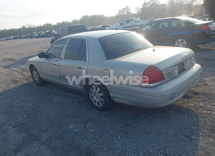 Photo 3 of 2007 Ford Crown VICTORIA LX (VIN 2FAFP74V07X151541)