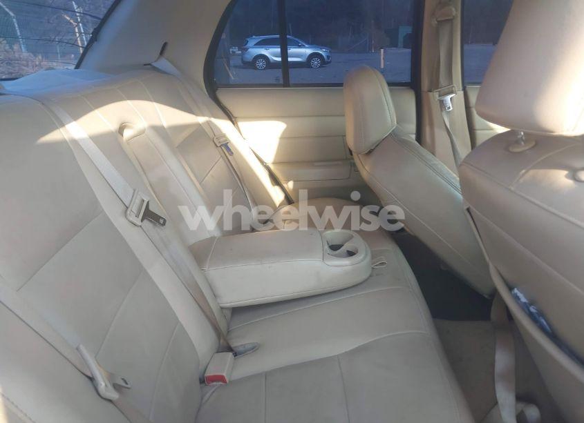 Photo 8 of 2007 Ford Crown VICTORIA LX (VIN 2FAFP74V07X151541)