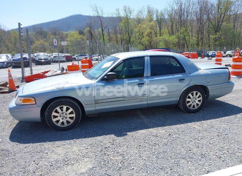 Photo 14 of 2007 Ford Crown VICTORIA LX (VIN 2FAFP74V37X122518)