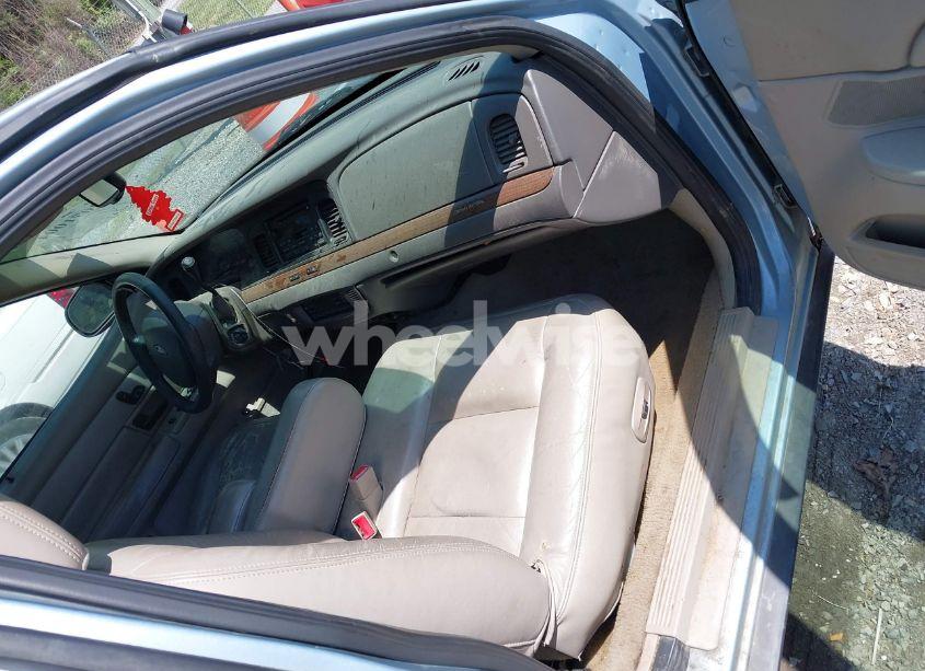 Photo 5 of 2007 Ford Crown VICTORIA LX (VIN 2FAFP74V37X122518)