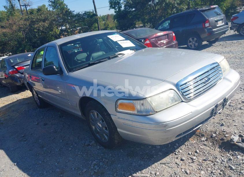 2006 Ford Crown VICTORIA LX/LX SPORT (VIN 2FAFP74V96X153089) main photo