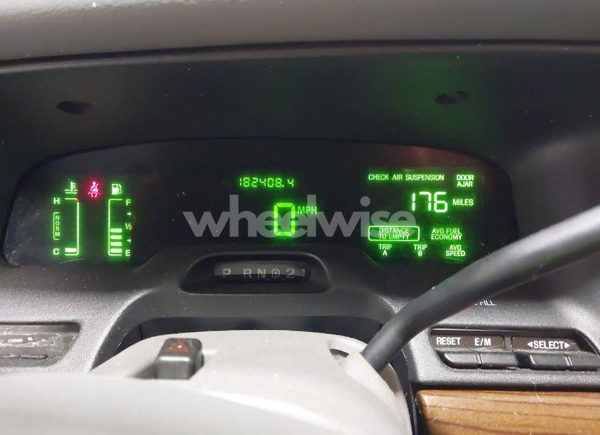 Photo 7 of 2001 Ford Crown VICTORIA LX (VIN 2FAFP74W01X133993)