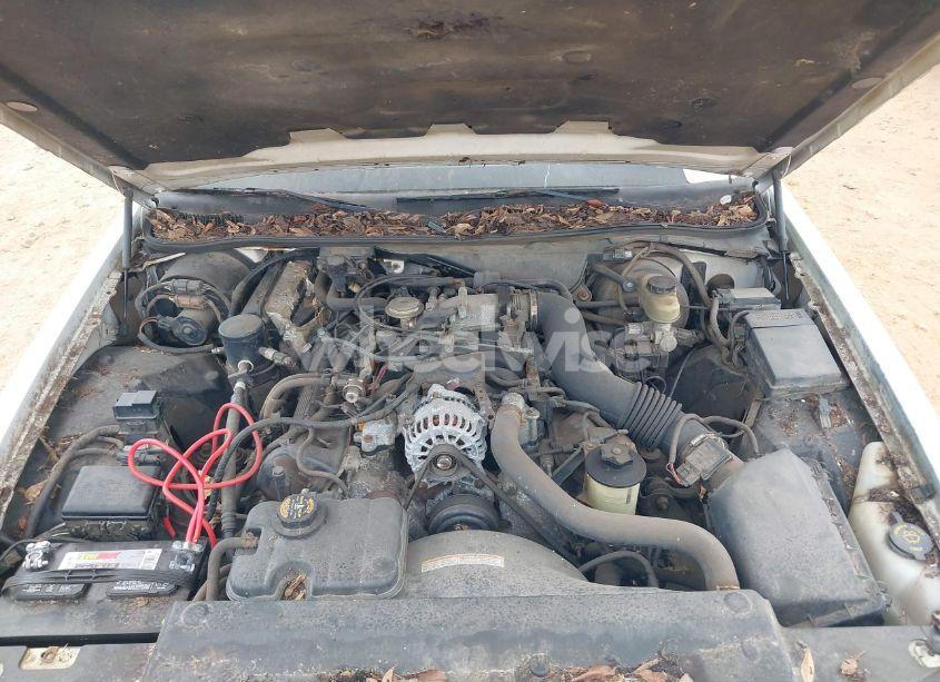 Photo 10 of 1998 Ford Crown VICTORIA LX (VIN 2FAFP74W0WX171506)