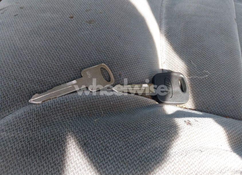 Photo 11 of 1998 Ford Crown VICTORIA LX (VIN 2FAFP74W0WX171506)