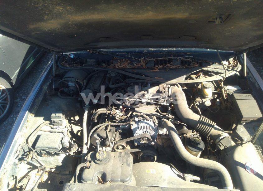 Photo 10 of 2001 Ford Crown VICTORIA LX (VIN 2FAFP74W11X122548)