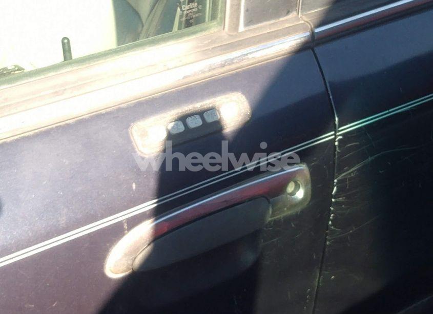 Photo 14 of 2001 Ford Crown VICTORIA LX (VIN 2FAFP74W11X122548)