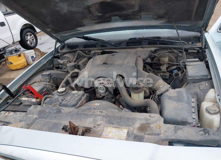 Photo 10 of 2002 Ford Crown VICTORIA LX (VIN 2FAFP74W12X119070)