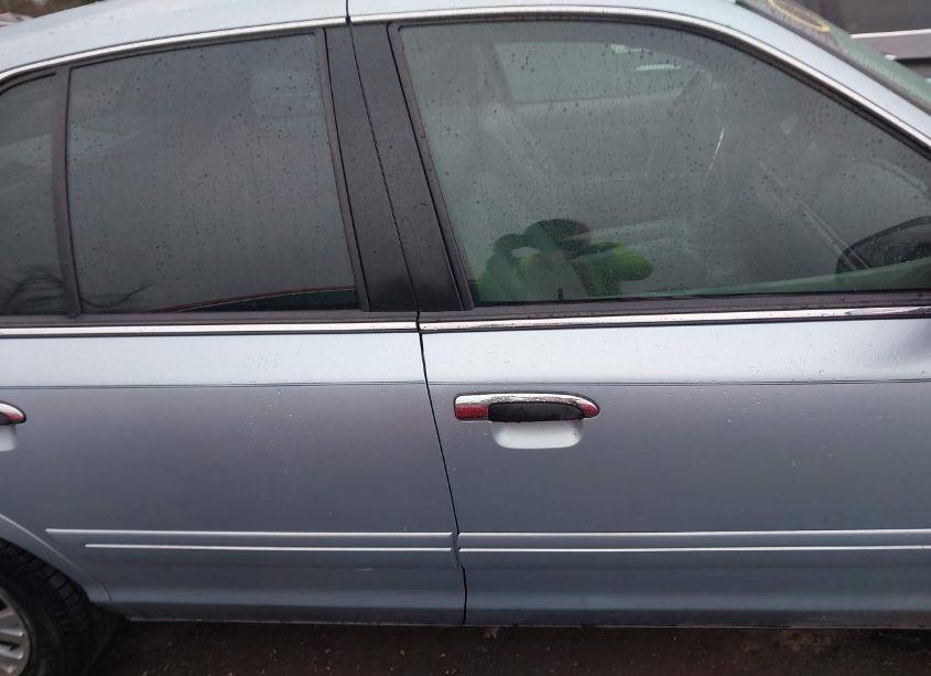 Photo 13 of 2003 Ford Crown VICTORIA LX (VIN 2FAFP74W13X124674)