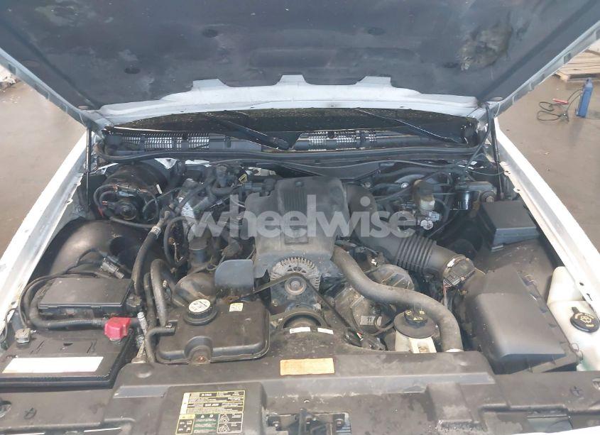 Photo 10 of 2004 Ford Crown VICTORIA LX (VIN 2FAFP74W14X110484)