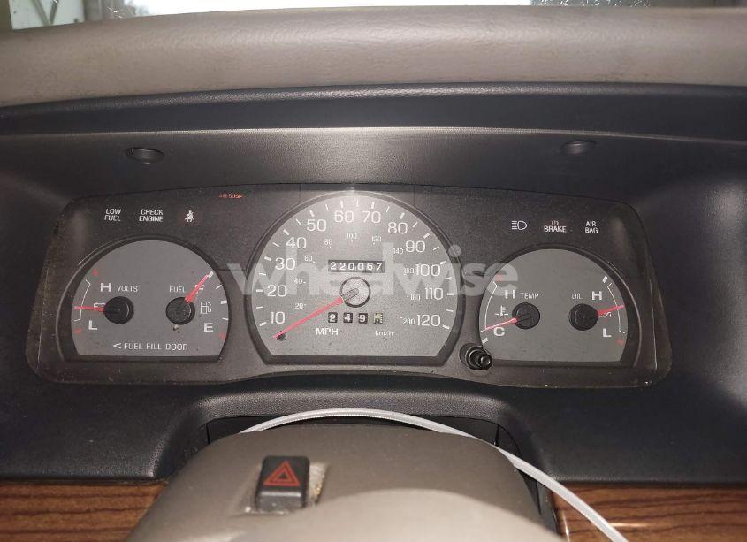 Photo 7 of 2004 Ford Crown VICTORIA LX (VIN 2FAFP74W14X110484)