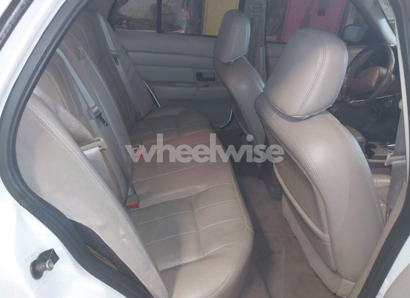 Photo 8 of 2004 Ford Crown VICTORIA LX (VIN 2FAFP74W14X110484)