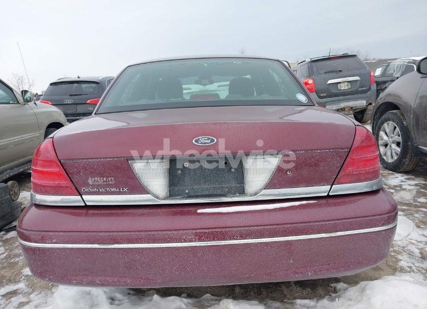 Photo 16 of 2004 Ford Crown VICTORIA LX (VIN 2FAFP74W14X128791)