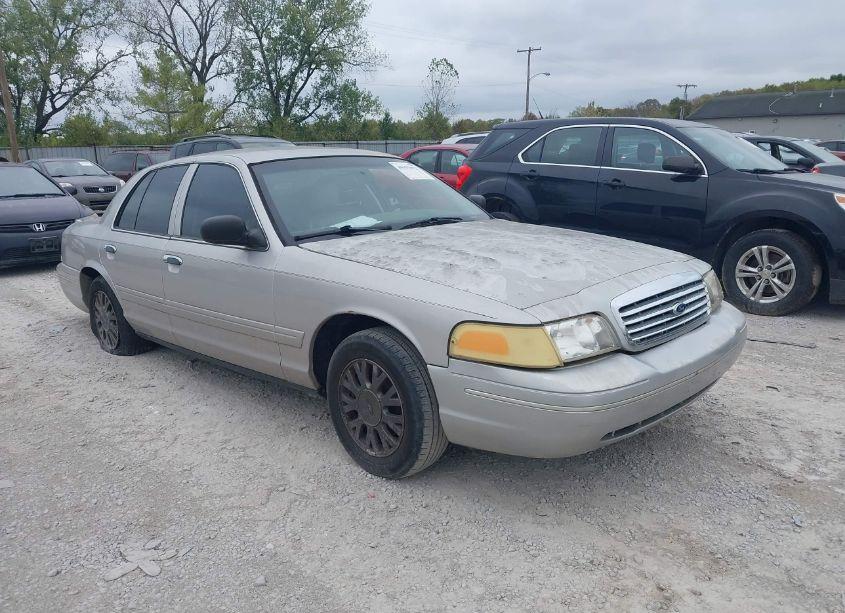 2004 Ford Crown VICTORIA LX (VIN 2FAFP74W14X129746) main photo