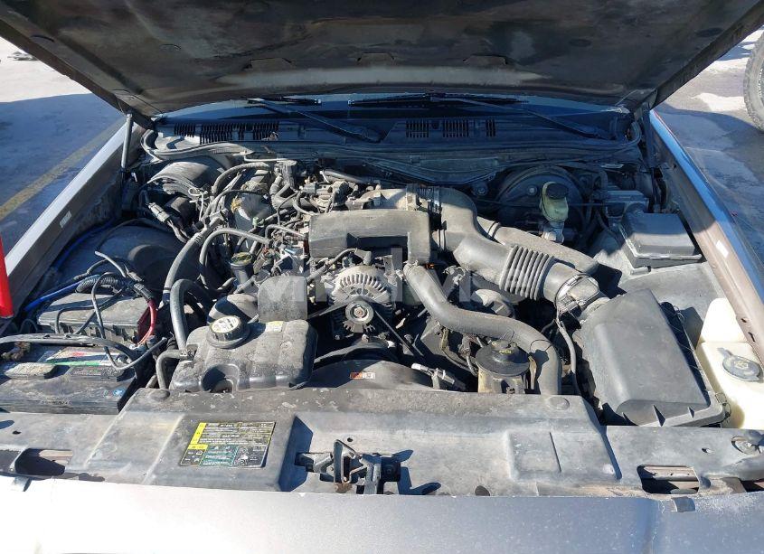 Photo 10 of 2004 Ford Crown VICTORIA LX (VIN 2FAFP74W14X177893)