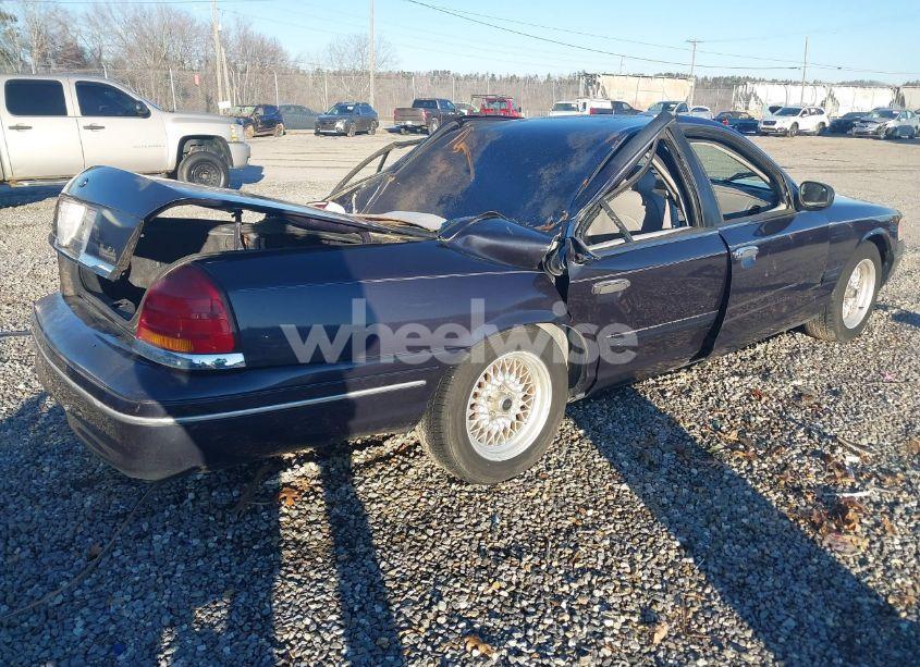 Photo 4 of 1999 Ford Crown VICTORIA LX (VIN 2FAFP74W2XX158550)