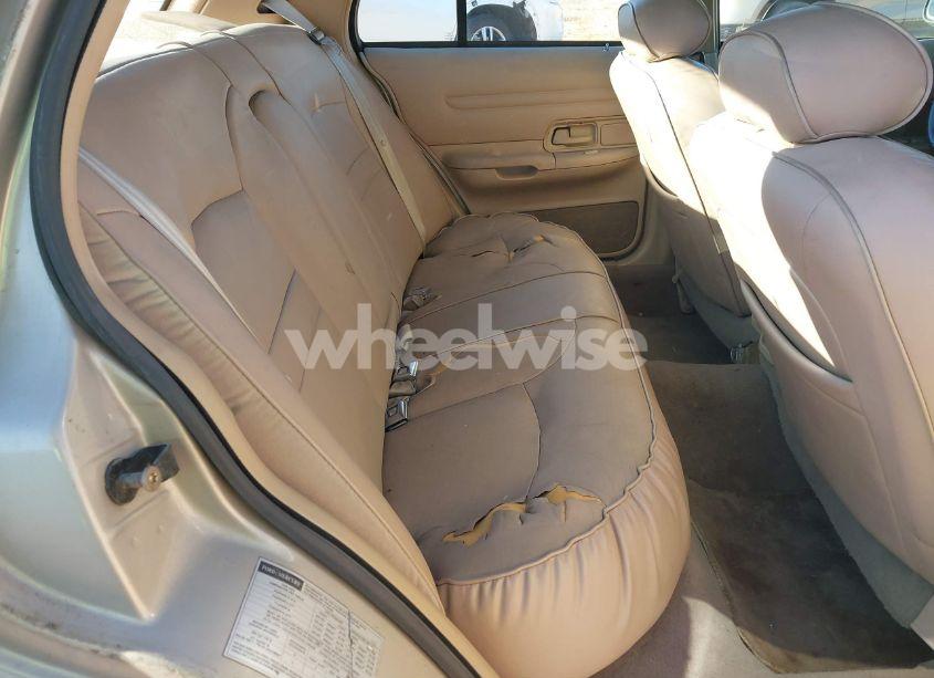 Photo 8 of 1998 Ford Crown VICTORIA LX (VIN 2FAFP74W3WX132117)