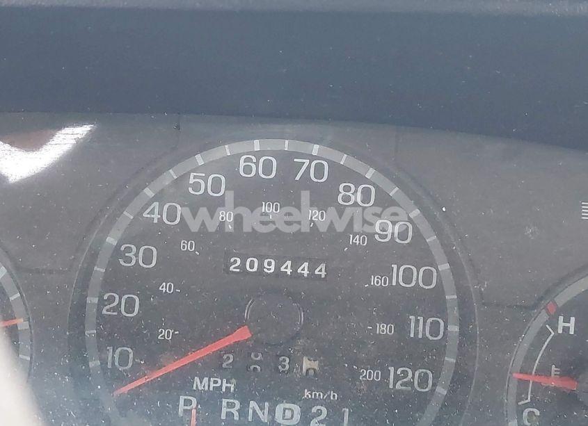 Photo 16 of 1998 Ford Crown VICTORIA LX (VIN 2FAFP74W3WX153565)