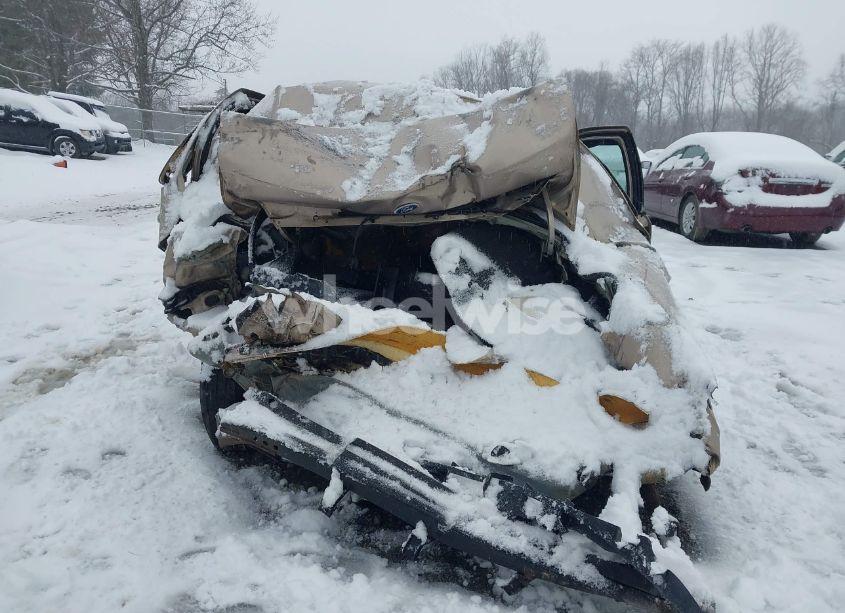 Photo 17 of 1998 Ford Crown VICTORIA LX (VIN 2FAFP74W3WX153565)