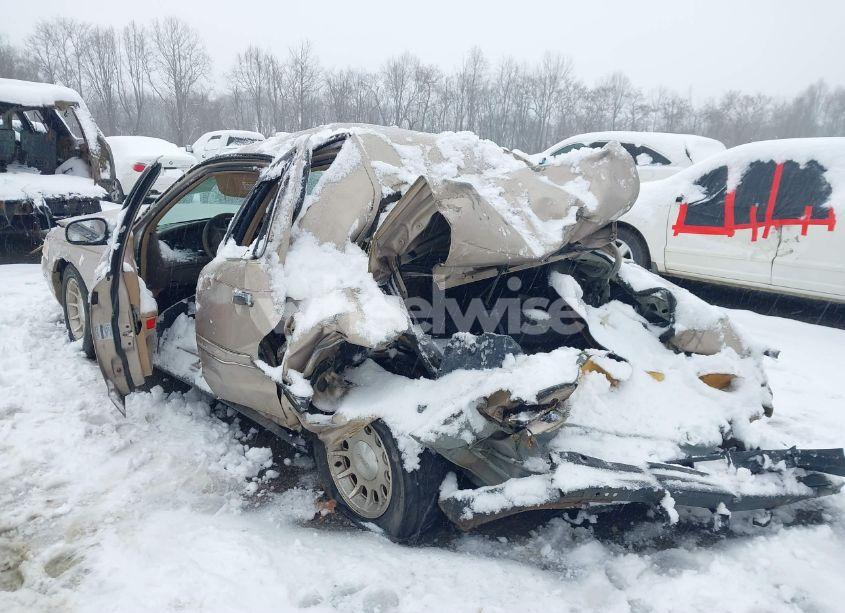 Photo 6 of 1998 Ford Crown VICTORIA LX (VIN 2FAFP74W3WX153565)