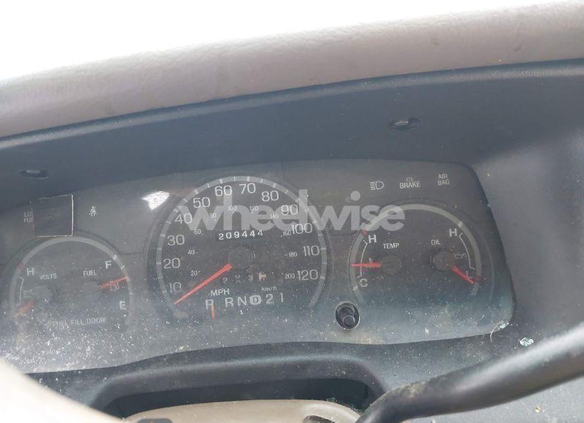 Photo 7 of 1998 Ford Crown VICTORIA LX (VIN 2FAFP74W3WX153565)