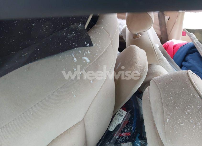 Photo 8 of 1998 Ford Crown VICTORIA LX (VIN 2FAFP74W3WX153565)