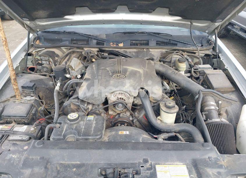 Photo 10 of 2002 Ford Crown VICTORIA LX (VIN 2FAFP74W42X100691)