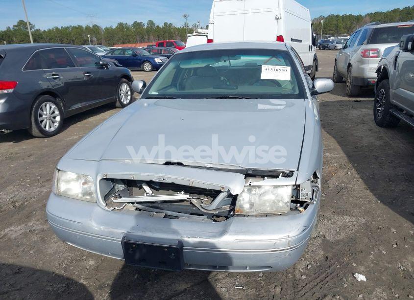 Photo 11 of 2002 Ford Crown VICTORIA LX (VIN 2FAFP74W42X100691)