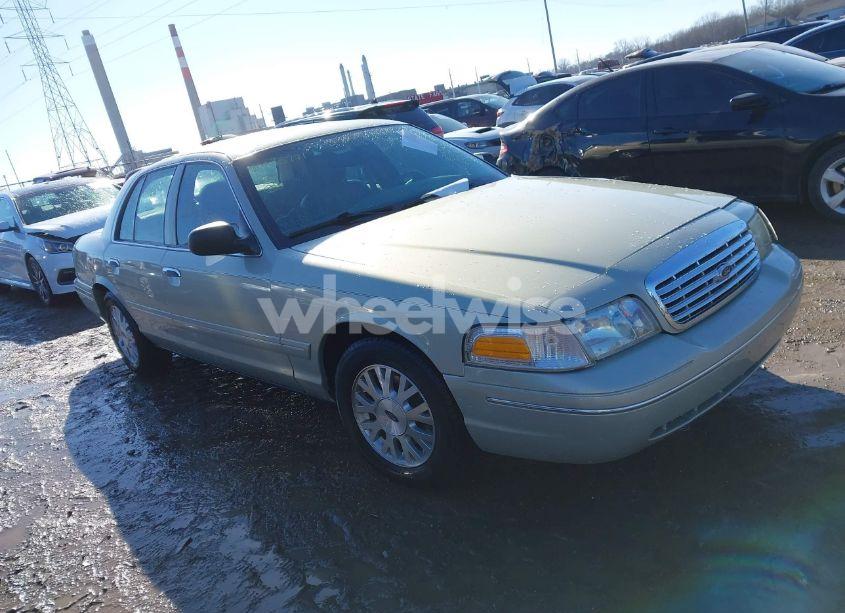 2003 Ford Crown VICTORIA LX (VIN 2FAFP74W43X182780) main photo