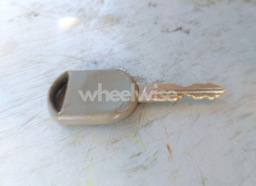 Photo 11 of 2003 Ford Crown VICTORIA LX (VIN 2FAFP74W43X182780)