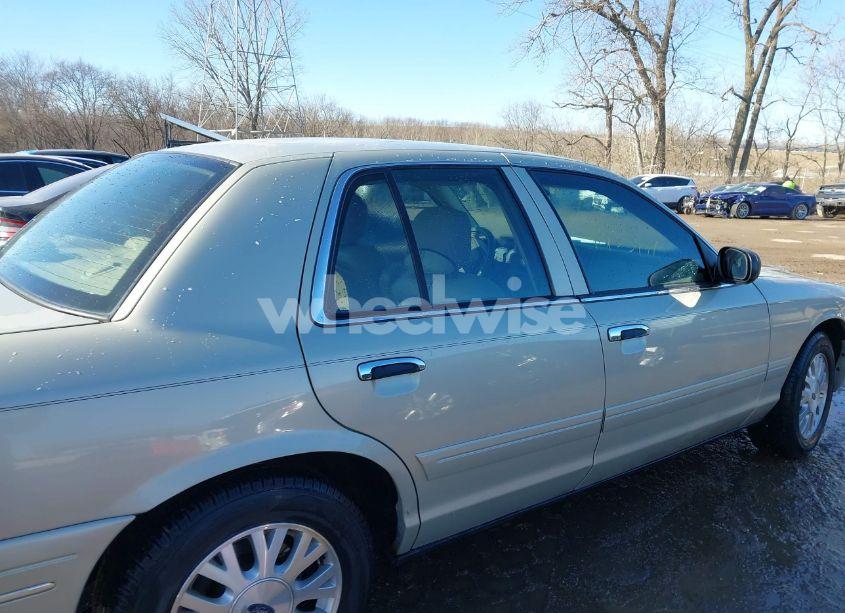 Photo 13 of 2003 Ford Crown VICTORIA LX (VIN 2FAFP74W43X182780)