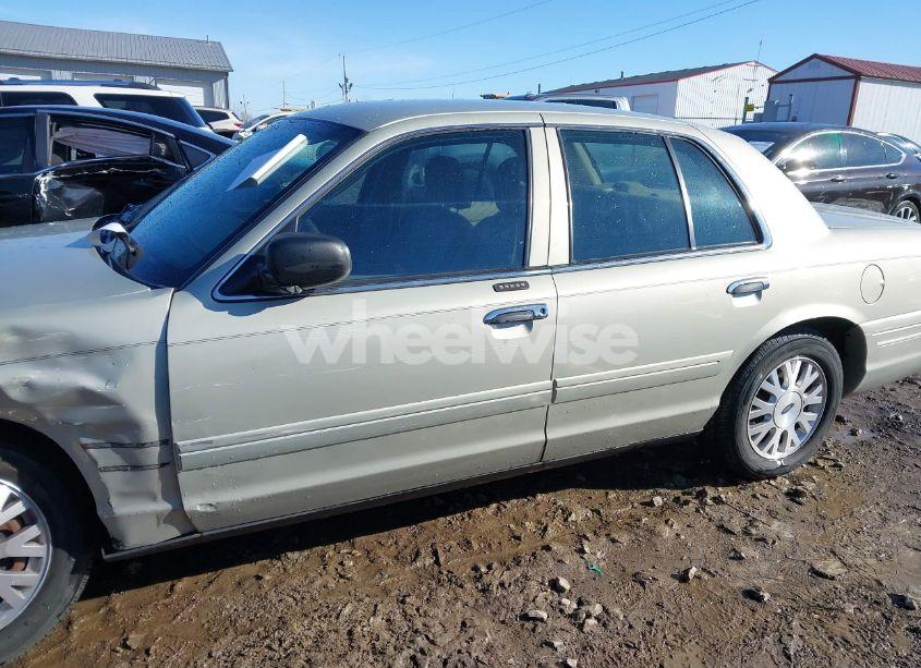 Photo 14 of 2003 Ford Crown VICTORIA LX (VIN 2FAFP74W43X182780)