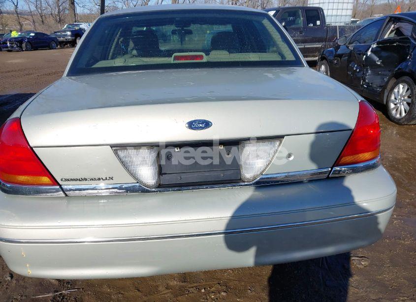 Photo 16 of 2003 Ford Crown VICTORIA LX (VIN 2FAFP74W43X182780)