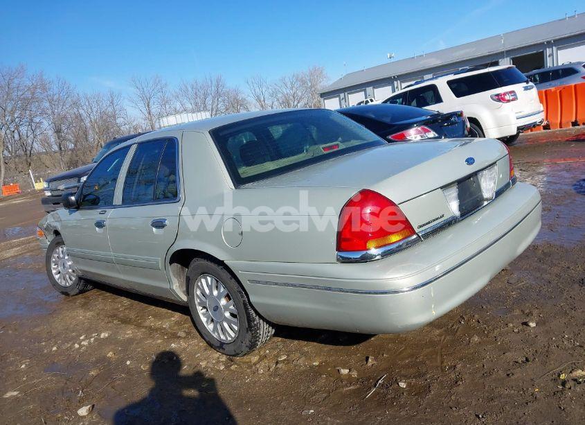 Photo 3 of 2003 Ford Crown VICTORIA LX (VIN 2FAFP74W43X182780)