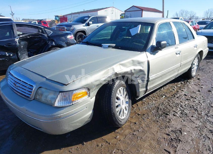 Photo 6 of 2003 Ford Crown VICTORIA LX (VIN 2FAFP74W43X182780)