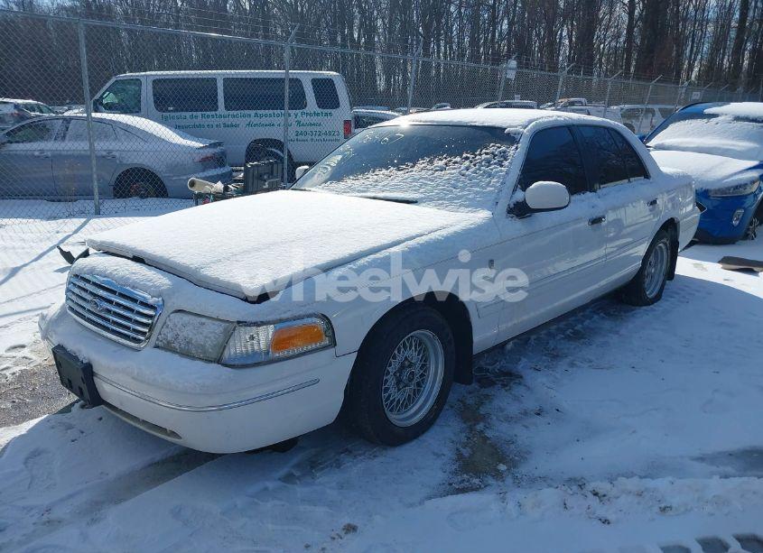 Photo 2 of 1999 Ford Crown VICTORIA LX (VIN 2FAFP74W4XX226489)
