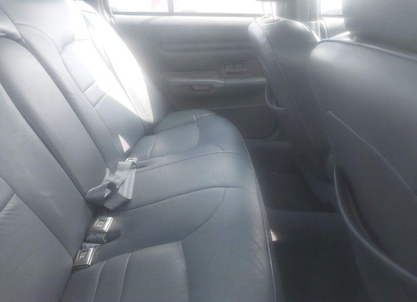 Photo 8 of 2000 Ford Crown VICTORIA LX (VIN 2FAFP74W4YX188831)