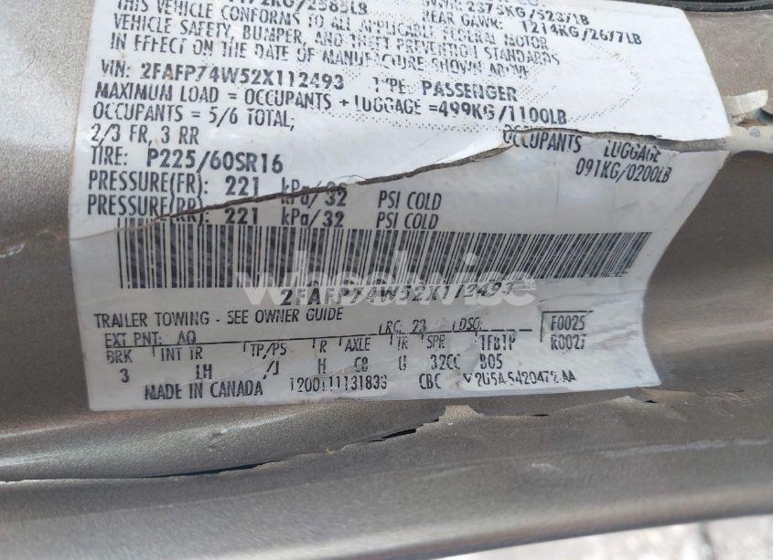 Photo 9 of 2002 Ford Crown VICTORIA LX (VIN 2FAFP74W52X112493)