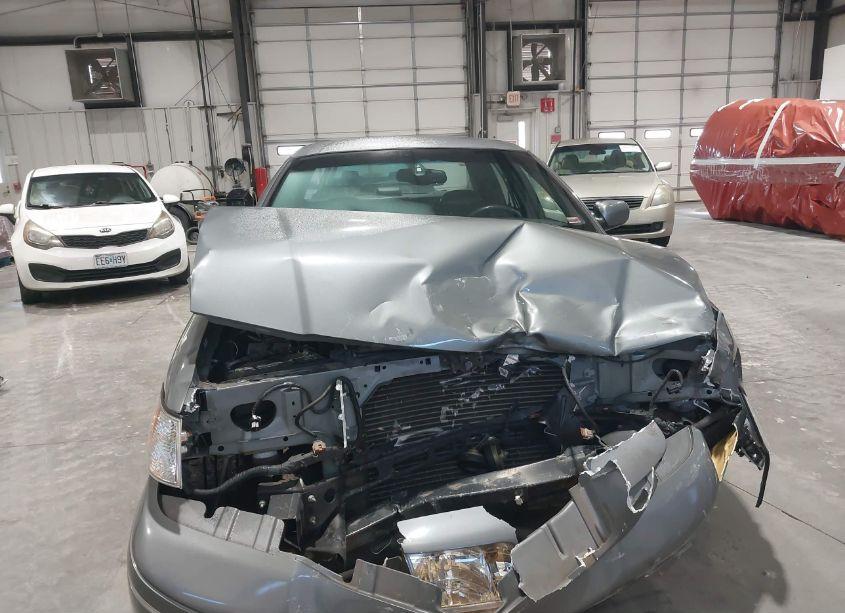 Photo 13 of 2000 Ford Crown VICTORIA LX (VIN 2FAFP74W5YX149634)