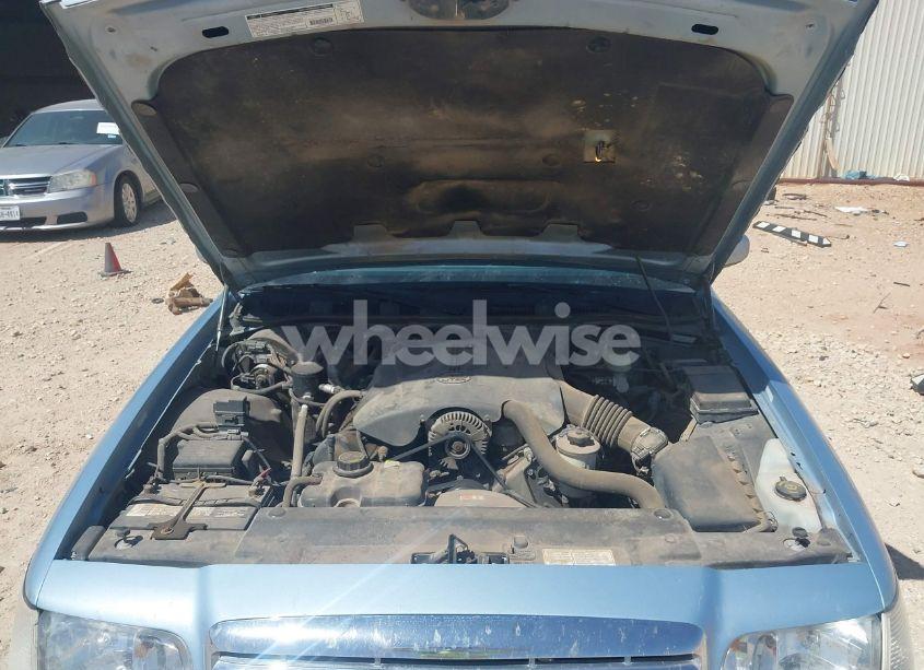 Photo 10 of 2001 Ford Crown VICTORIA LX (VIN 2FAFP74W61X112307)