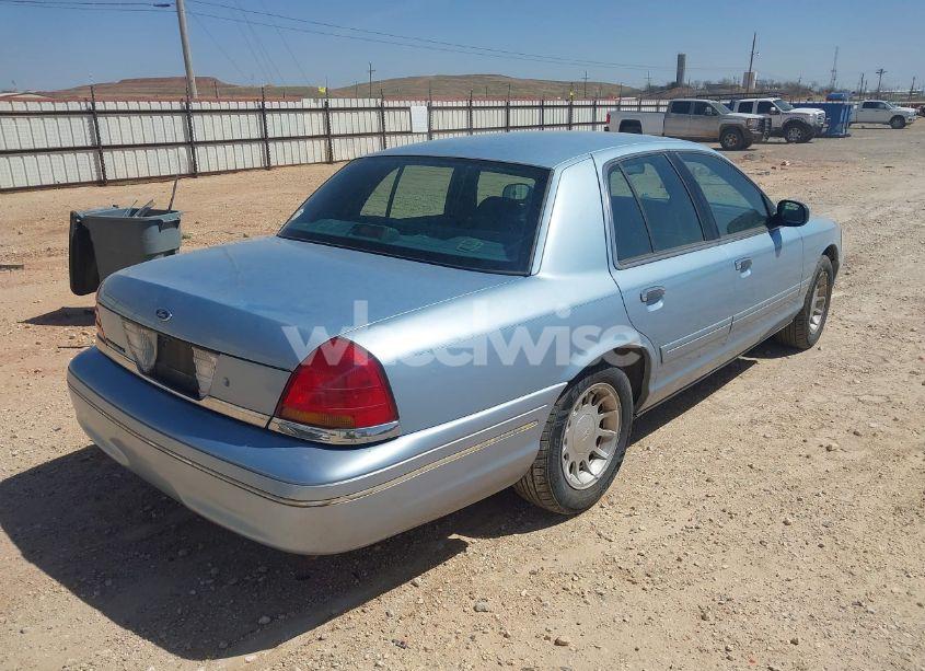 Photo 4 of 2001 Ford Crown VICTORIA LX (VIN 2FAFP74W61X112307)