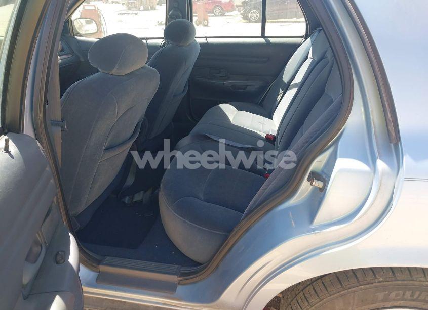 Photo 8 of 2001 Ford Crown VICTORIA LX (VIN 2FAFP74W61X112307)